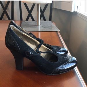 Hllard & Hanson Mary Jane heel